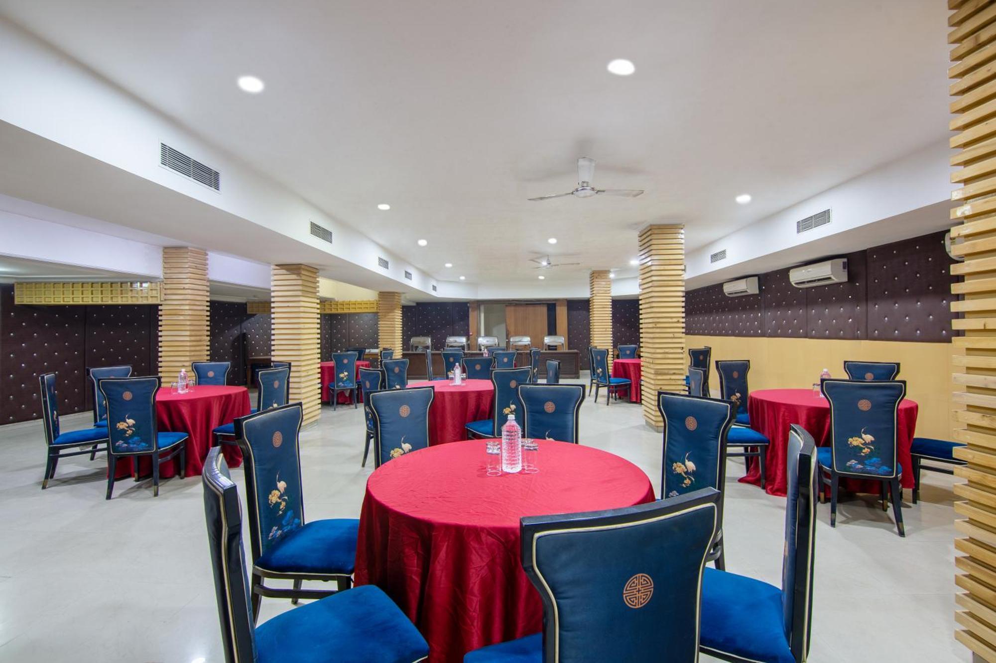 Hotel Lohmod At National Highway 8 - Free Airport Transffer 新德里 外观 照片