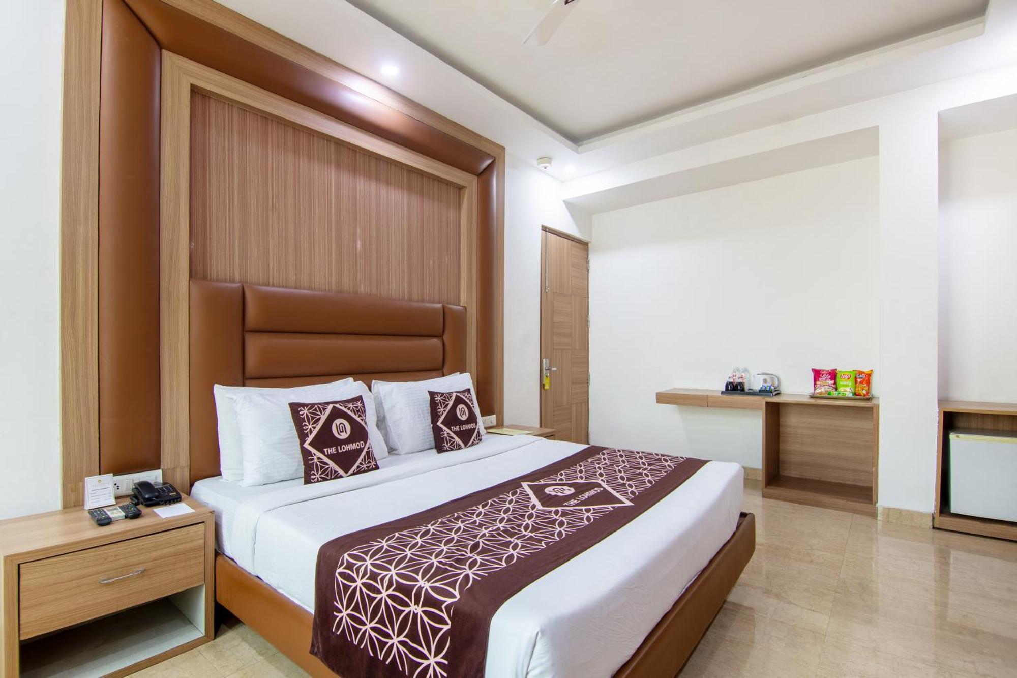 Hotel Lohmod At National Highway 8 - Free Airport Transffer 新德里 外观 照片