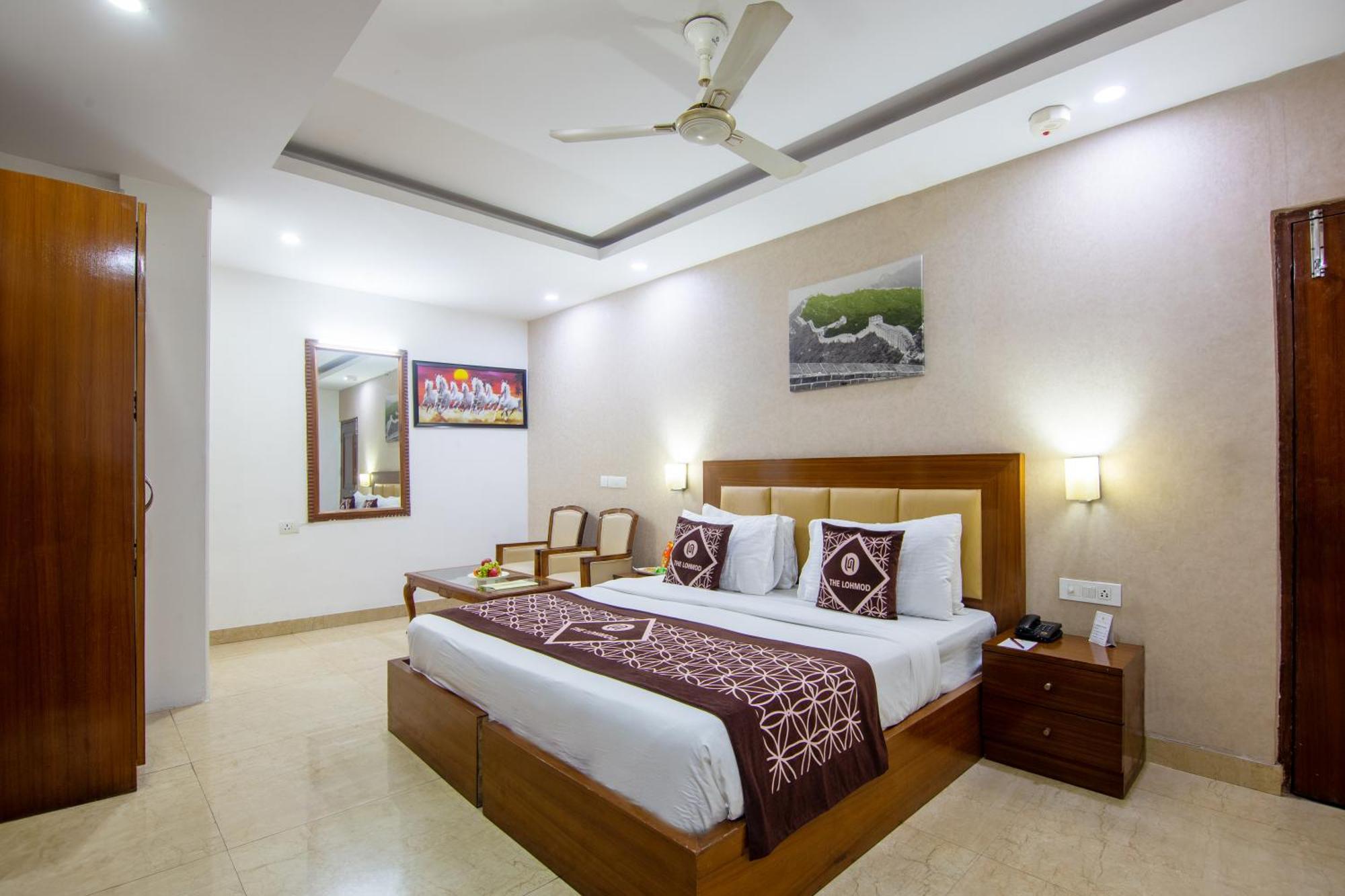 Hotel Lohmod At National Highway 8 - Free Airport Transffer 新德里 外观 照片