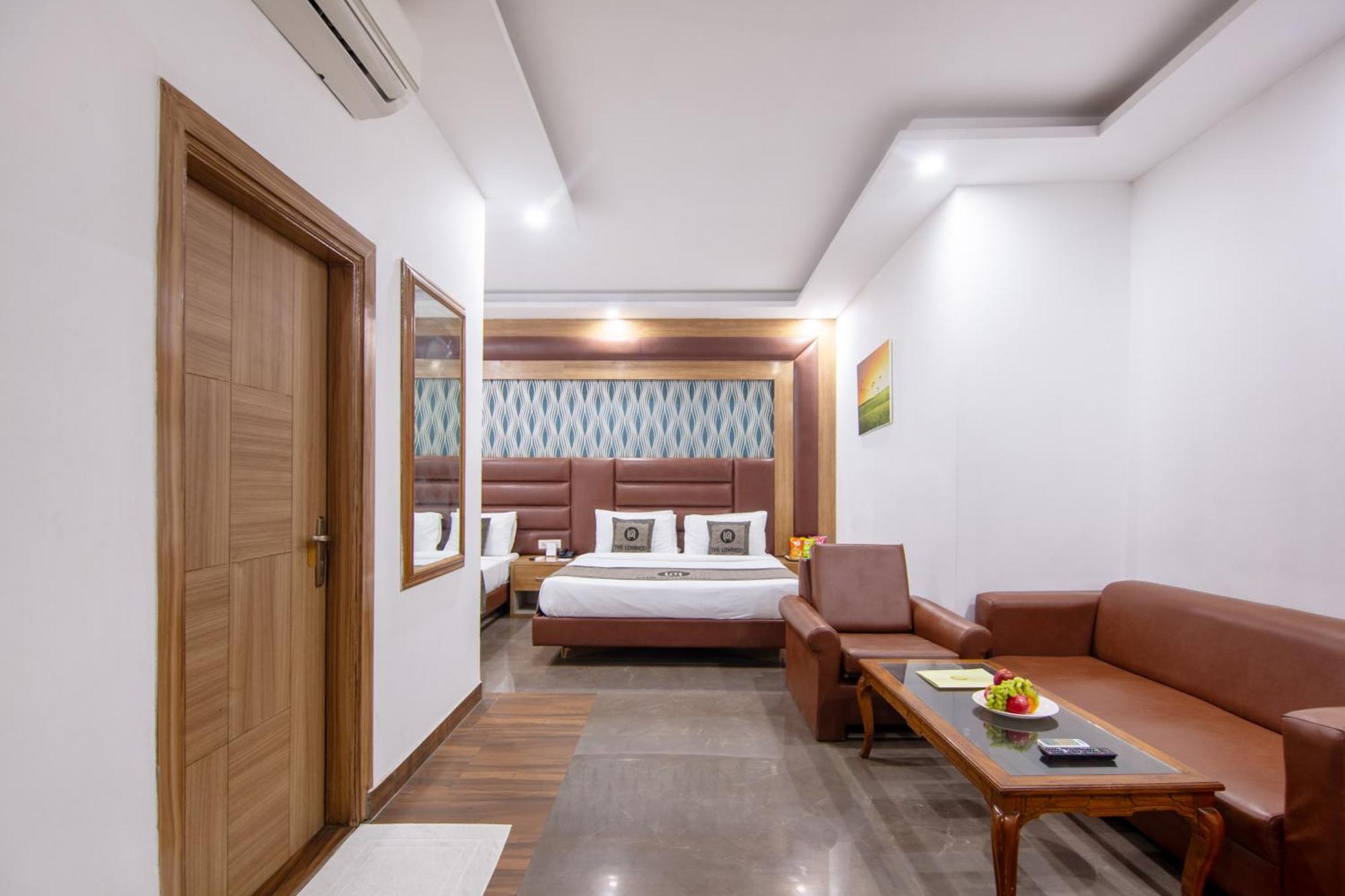 Hotel Lohmod At National Highway 8 - Free Airport Transffer 新德里 外观 照片