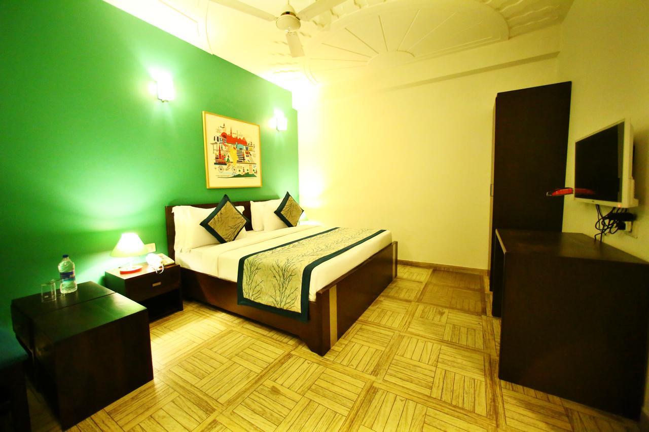 Hotel Lohmod At National Highway 8 - Free Airport Transffer 新德里 外观 照片