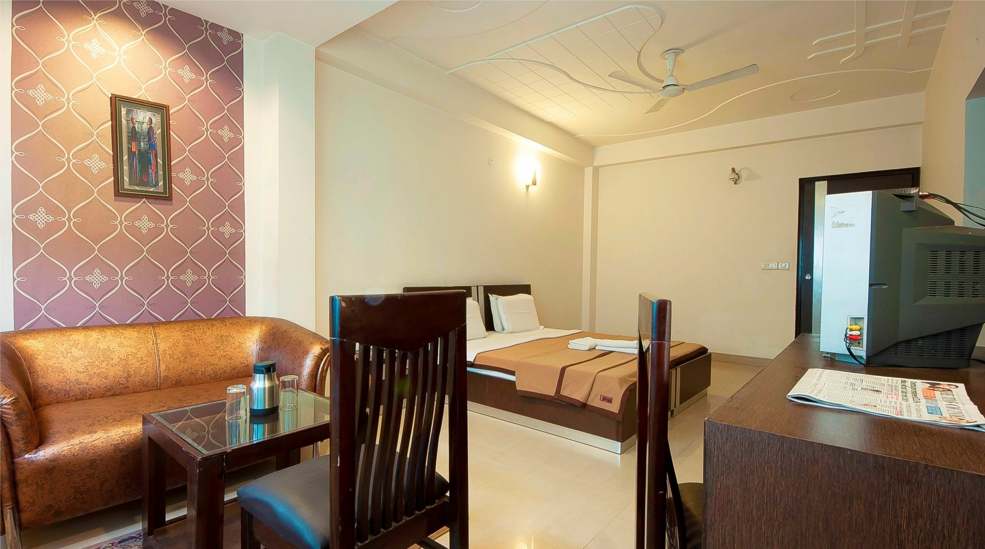 Hotel Lohmod At National Highway 8 - Free Airport Transffer 新德里 外观 照片
